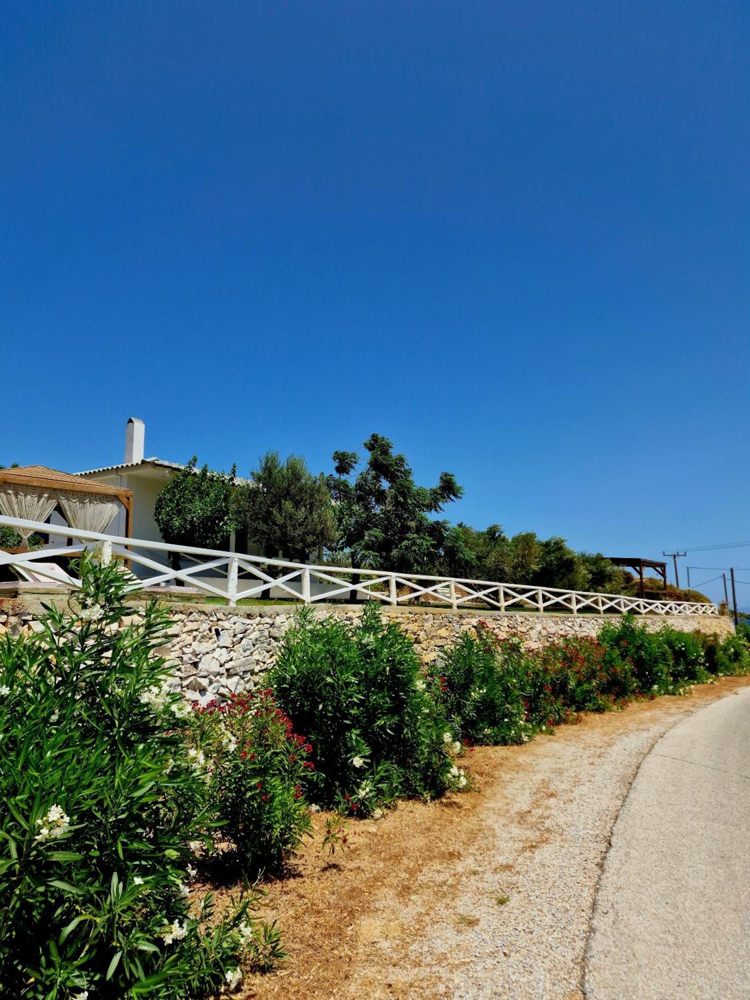 Kerame Paradise Villa Agios Kirykos  Exterior photo